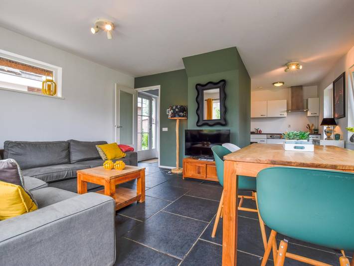 Maison avec terrasse au bord de l'eau in Breukelen, Groene Hart