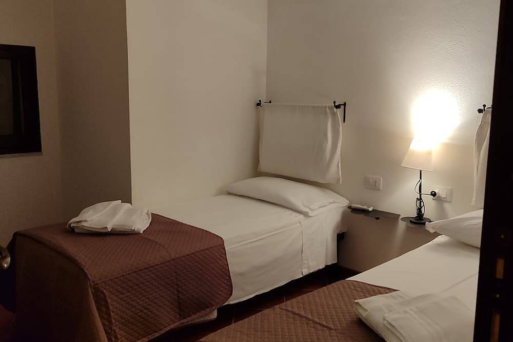 Villa Indipendente a 200 m. Dalla Spiaggia S. Margherita di Pula 40km. Cagliari in Santa Margherita di Pula, Pula region