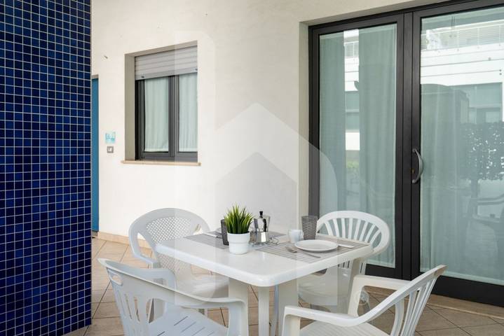 Gîte pour 4 personnes, avec balcon/terrasse et piscine à Pineto - 4