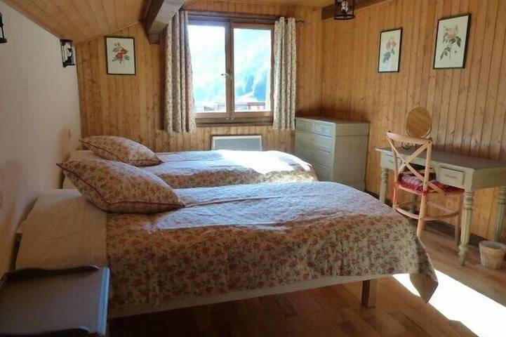 Gîte pour 11 personnes, avec Balcon et Jardin dans Glières-Val-de-Borne - 4