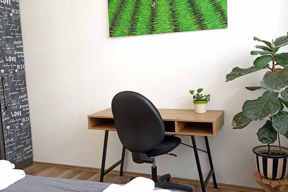 Ganze Wohnung, Komfortable 2-Zimmer-Wohnung für Ruhe & Arbeit oder Familien in Pankow Berlin in Berlin Pankow, Berlin