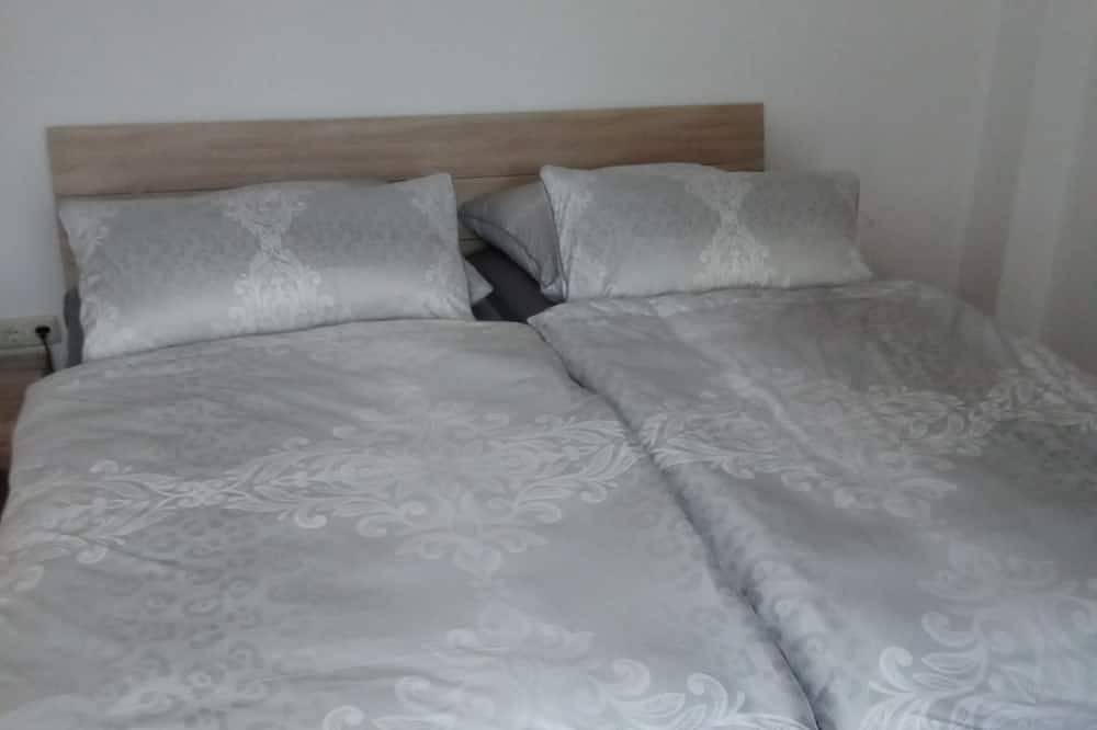 Ganze Wohnung, Komfort-Ferienwohnung (Nr) zum Wohlfühlen, 5 km südwestlich von Bayreuth in Frankenalb