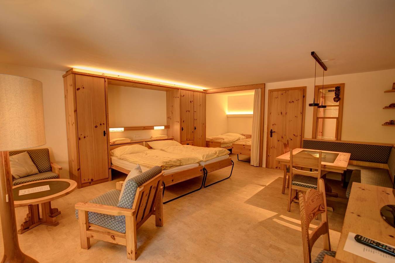 Apartamento entero, 1 1/2-room flat with mountain view on the 2nd floor in Silvaplana, Saint Moritz