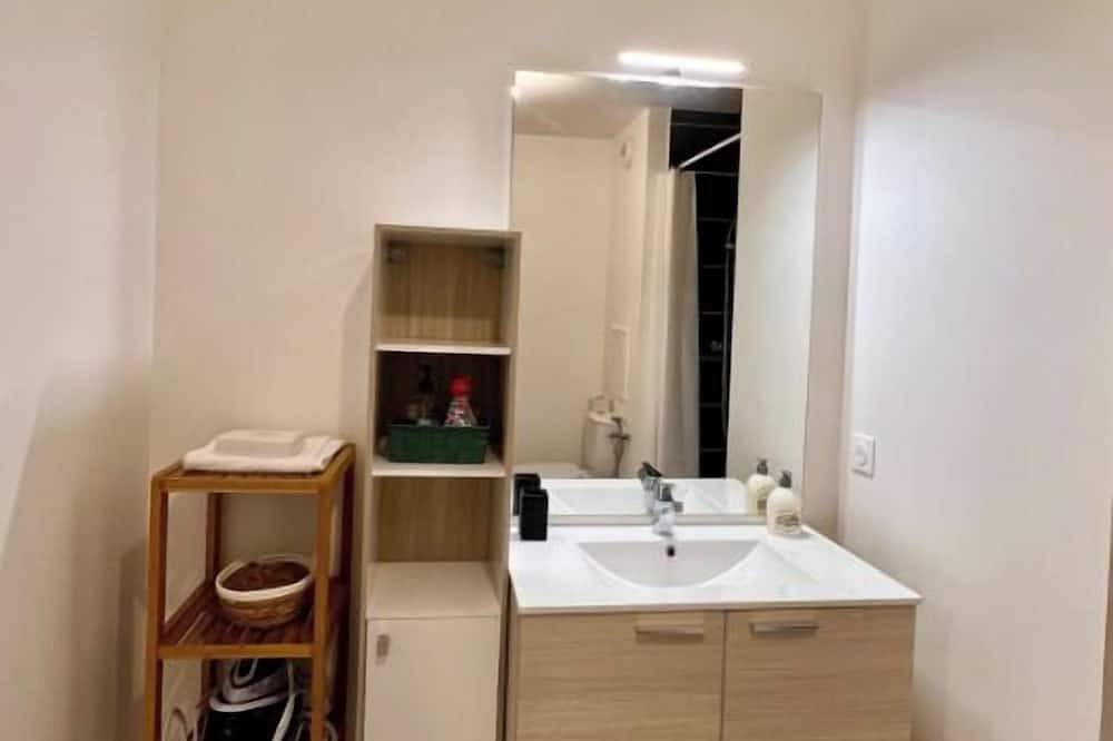 Apartamento entero, Cosy studio - Paris & Cdg in Le Blanc-Mesnil, Sena-Saint Denis