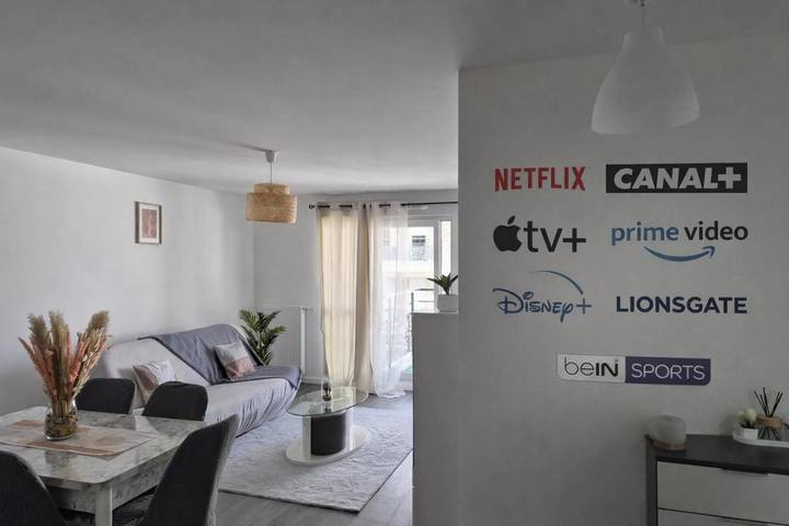 Gîte pour 6 personnes, avec balcon dans Arnouville Les Gonesse