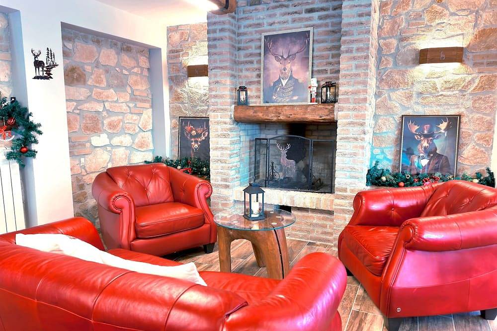 The Deer Cabin in Castel di Sangro, Alto Sangro