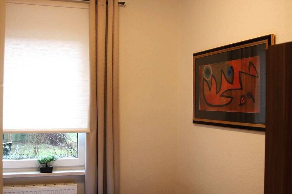 Entire apartment, Fewo am Georgengarten, within walking distance of the Bauhaus, Meisterhäuser, Georgengalerie in Dessau, Dessau-Wörlitz Gartenreich