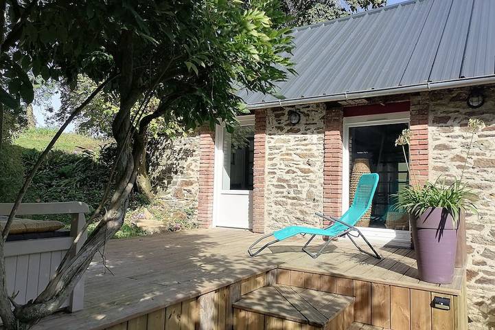 Gîte pour 2 personnes, avec jardin à Saint-Martin-des-Champs