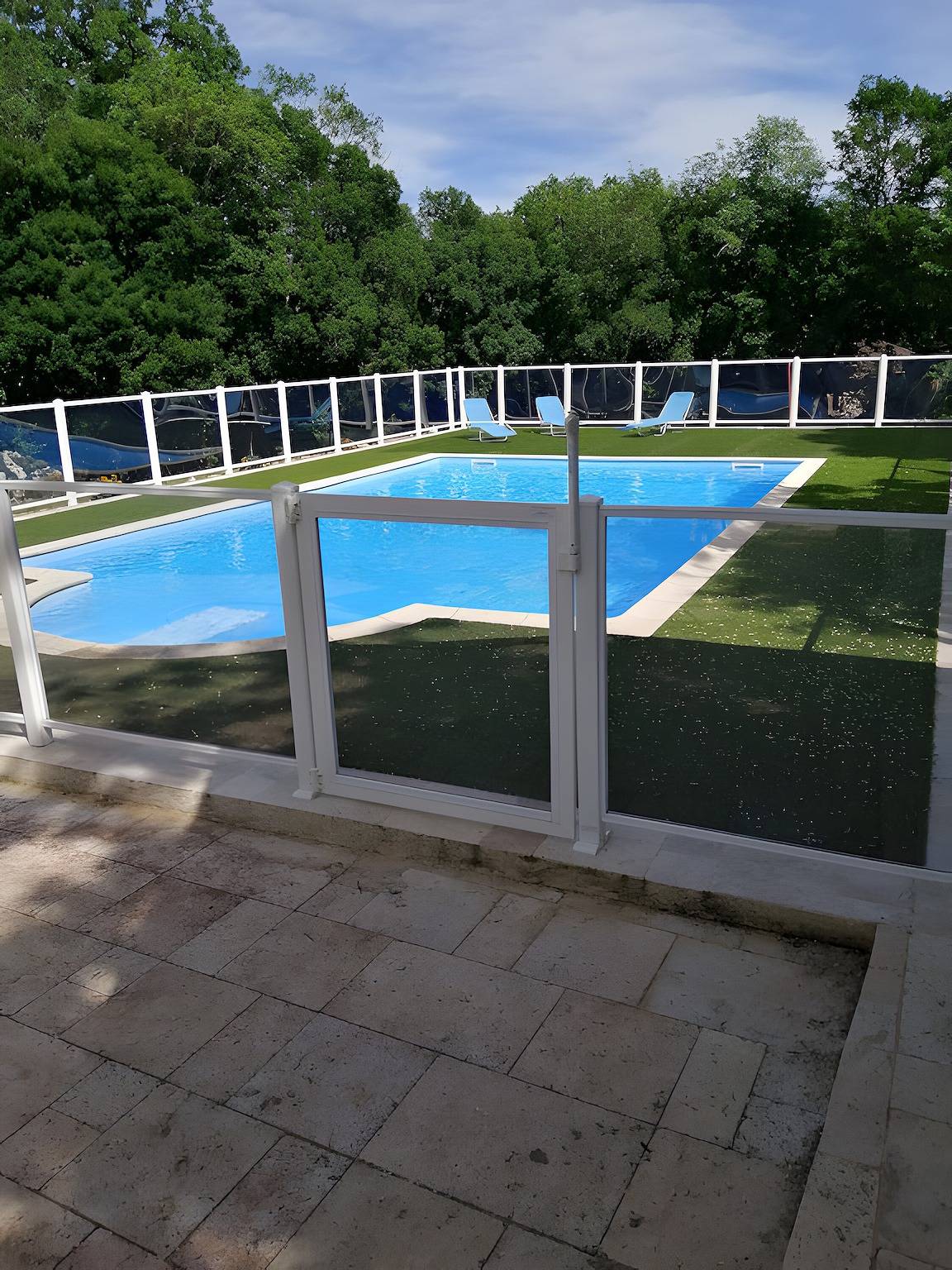 Maison de vacances « Gîte Gouffre D'amour » avec piscine privée, terrasse et Wi-Fi in Padirac, Parc Naturel Régional des Causses du Quercy