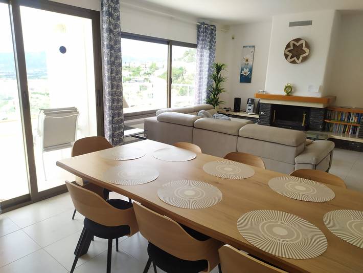 Villa pour 8 personnes, avec piscine ainsi que terrasse et jardin à Roses - 4