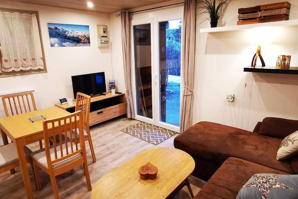 Appartement entier, Le Picoulet : Appartement tout confort Coeur de village( 5/7 ) in Allos, Région Castellane