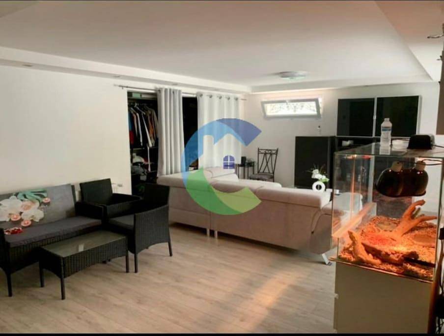 Appartement entier, Appartement au rez de jardin in Morangis, Essonne