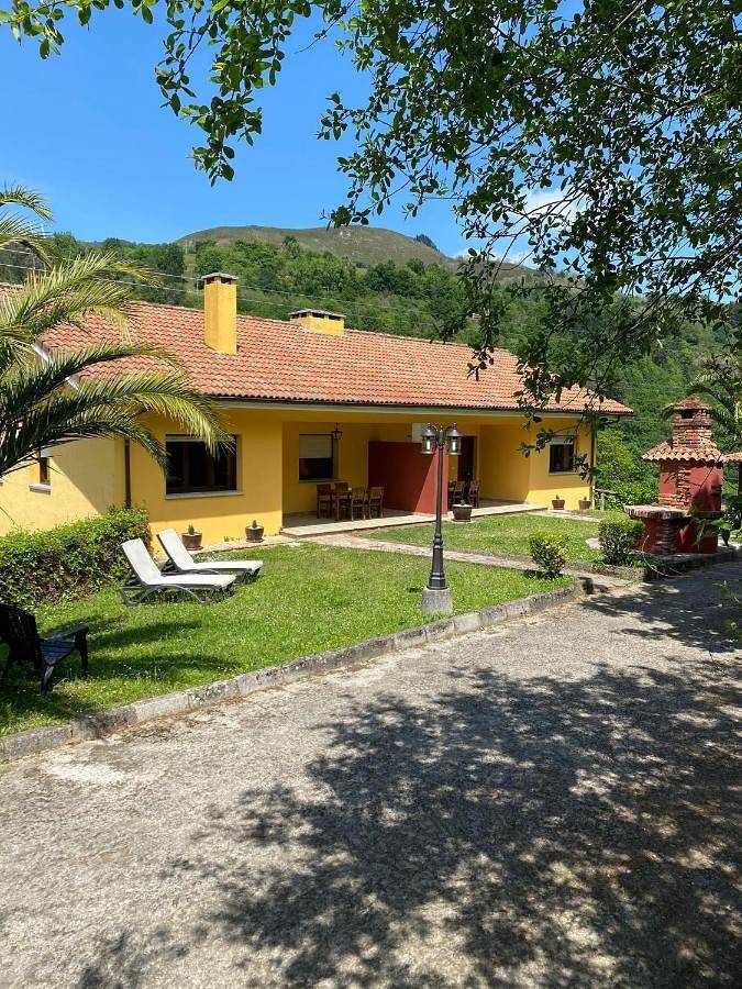 Chalet para 6 personas, con jardín y vistas en Cangas de Onís