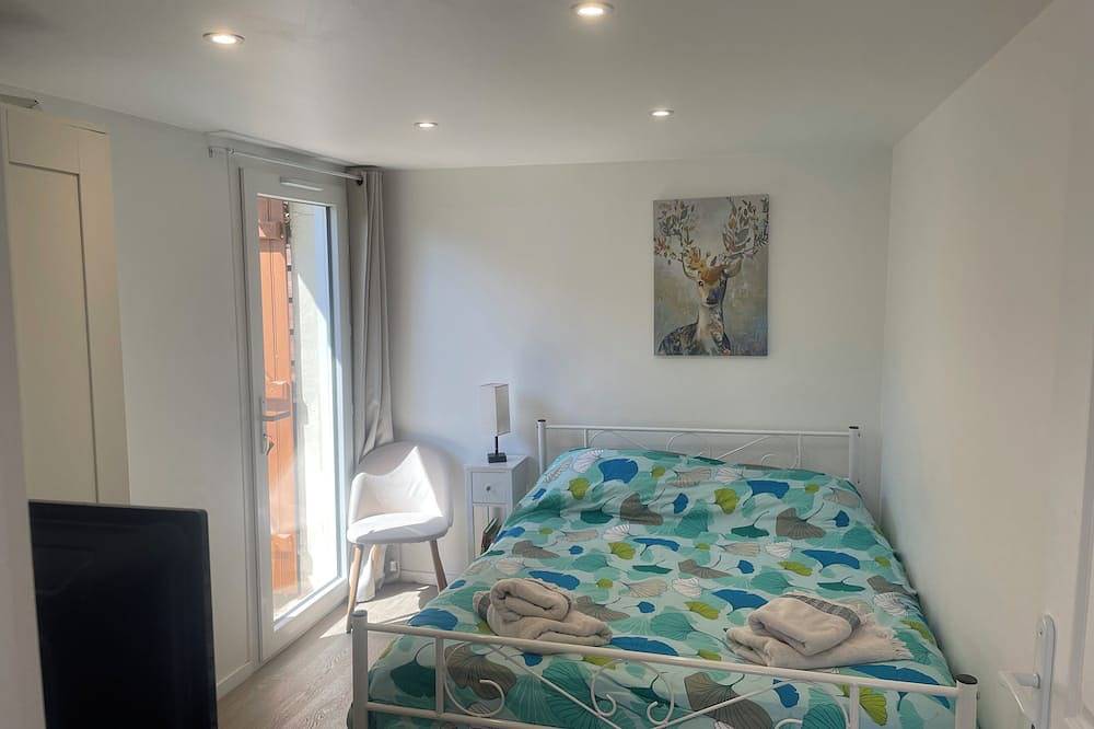 Mini maison Oncy détend. Animaux de compagnie acceptés in Oncy-sur-École, Parc naturel régional du Gâtinais français