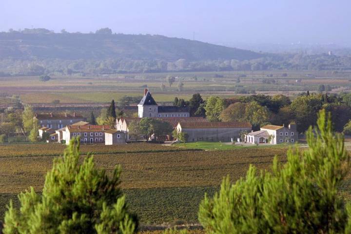 Location de vacances pour 4 personnes, avec jardin et piscine ainsi que vue et sauna à Nissan-lez-Enserune - 3