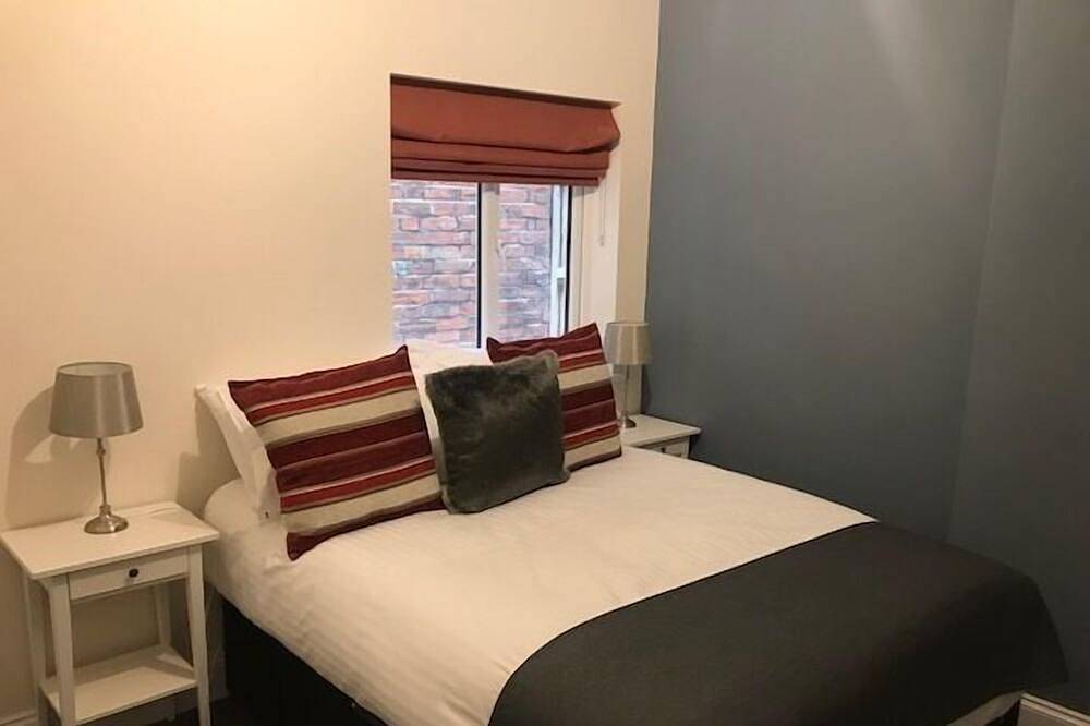 Classic Double at Botley Town House in Oxford, Oxfordshire