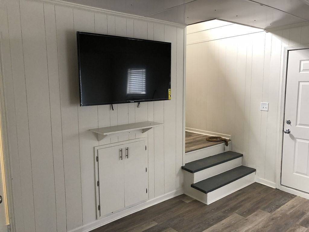 Get Bent Lodge - A Cypress Cove, Venice La houseboat With Starlink Wifi! in Plaquemines Parish