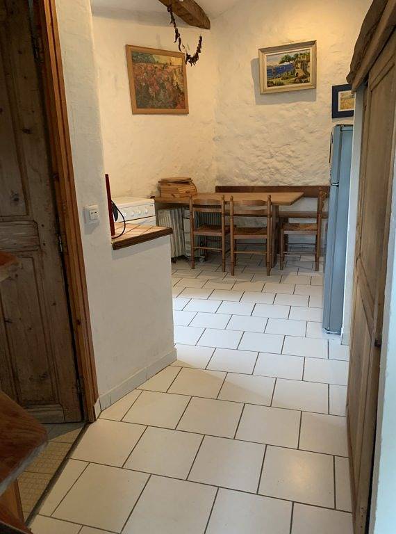 Gîte pour 6 personnes, avec piscine ainsi que terrasse et jardin à Jaujac - 3