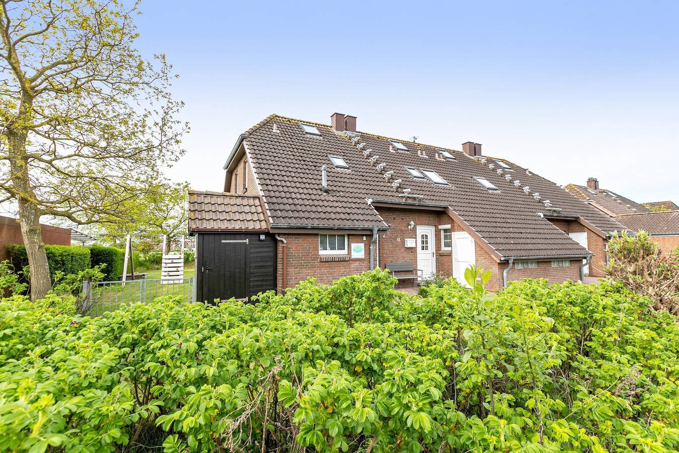Ferienhaus „Friesenhus Achtern Diek“ mit privater Terrasse, Garten und Wlan in Friedrichskoog-Spitze, Friedrichskoog