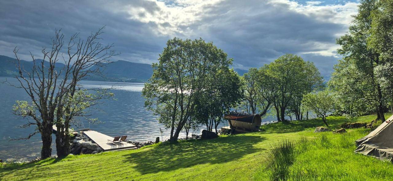Cosy chalet, 100m2 with fjordview! in Lauvstad, Volda