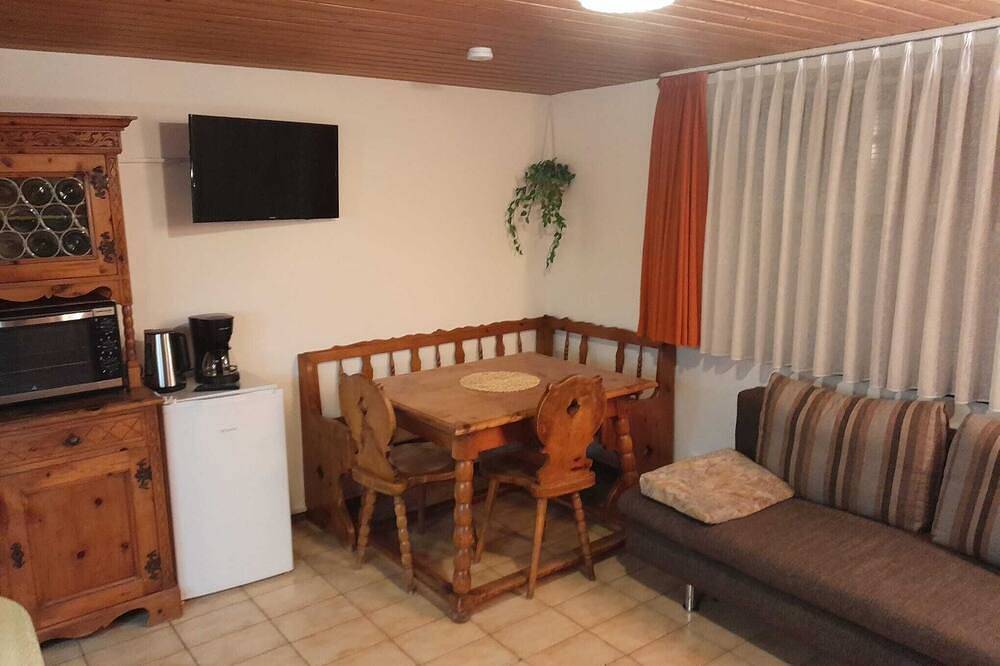 Ganze Wohnung, 3 Ferienwohnung Zirbenstüberl in Laufen, Rupertiwinkel