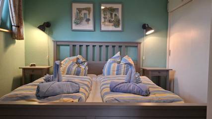 Ferienhaus für 4 Personen, mit Seeblick und Garten sowie Sauna in Niedersachsen