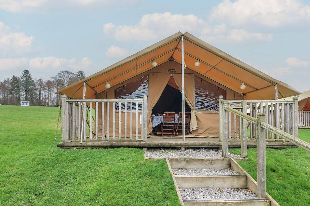 Glamping for 6 People in Gloucestershire, South West England