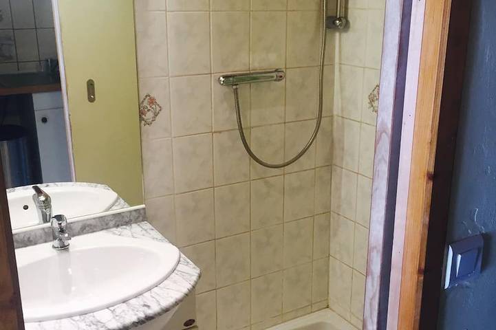 Location de vacances pour 3 personnes, avec jardin et terrasse à Lioux - 4