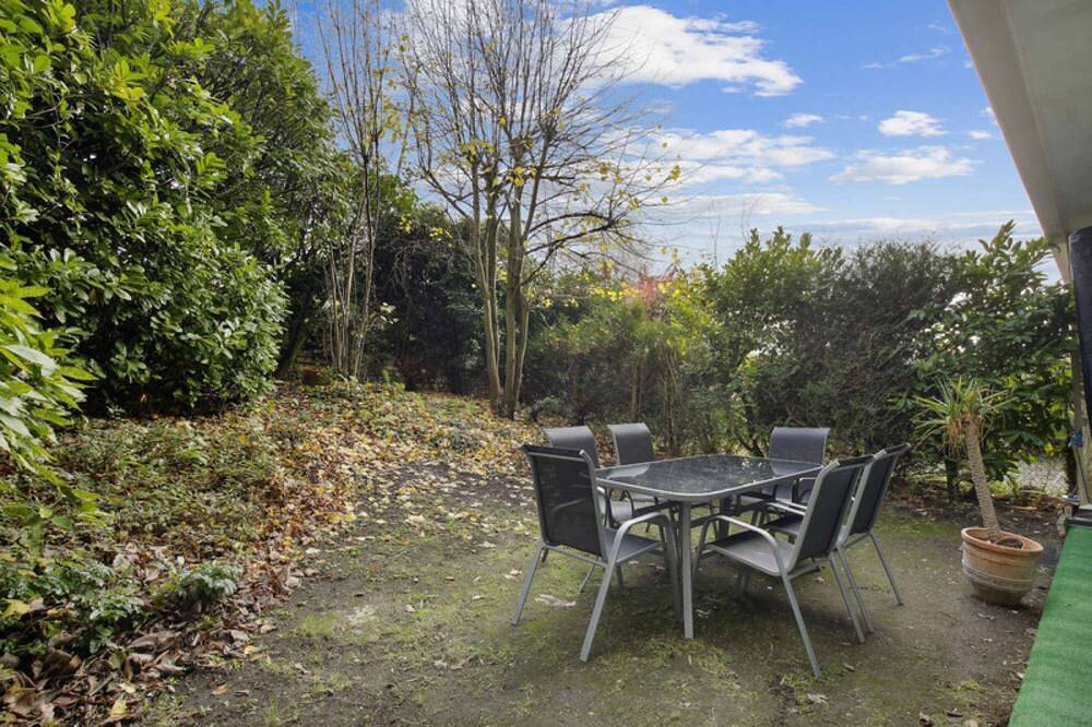 Apartamento entero, Chic and spacious apart with piano and terrace in Le Chesnay, Yvelines