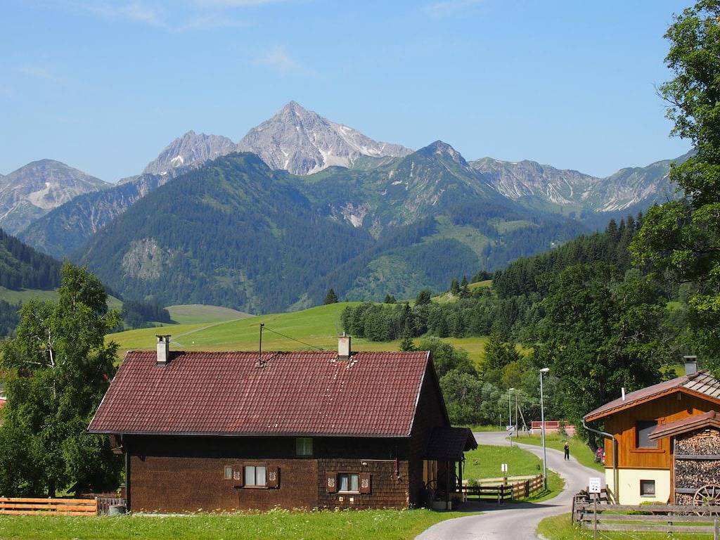 Ferienwohnung in Grän mit Schwimmbecken in Grän, Allgäuer Alpen (Österreich)