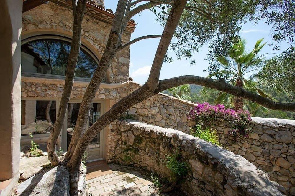 Häuschen Olivo bei Masia Nur Sitges in Vora-Sitges, Canyelles (Barcelona)