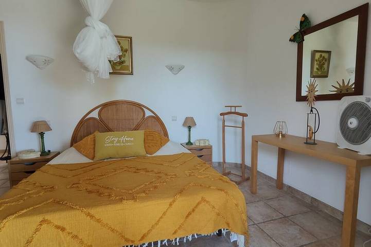 Villa pour 6 personnes, avec terrasse et jardin à Monticello - 2