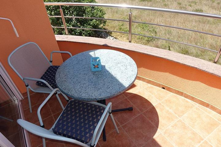 Studio für 2 Personen, mit Balkon und Pool in Nin - 2