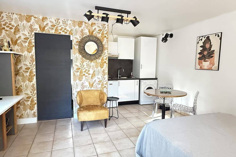 Apartamento entero, Studio Corté, private terrace, parking and air conditioning near the town center in Corte (Córcega), Parc naturel régional de Corse