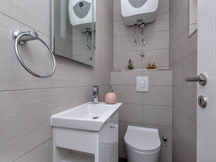 Ferienhaus für 5 Personen, mit Balkon und Terrasse sowie Garten und Pool an der Makarska Riviera - 4