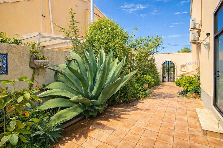 Casa rural para 5 personas, con terraza además de piscina y jardín en Alcalá de Chivert - 3