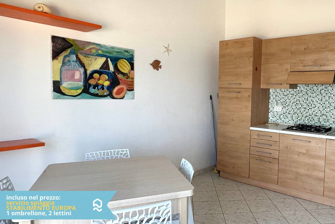 Entire apartment, Rs323 - Marcelli, two-room apartment facing the sea with beach included in Marcelli, Riviera del Conero