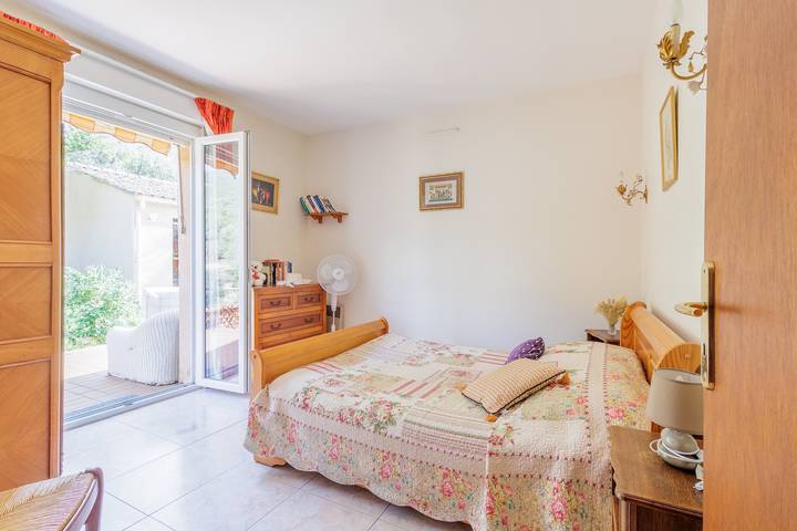 Location de vacances pour 10 personnes, avec jardin à Manso (homonymie) - 4