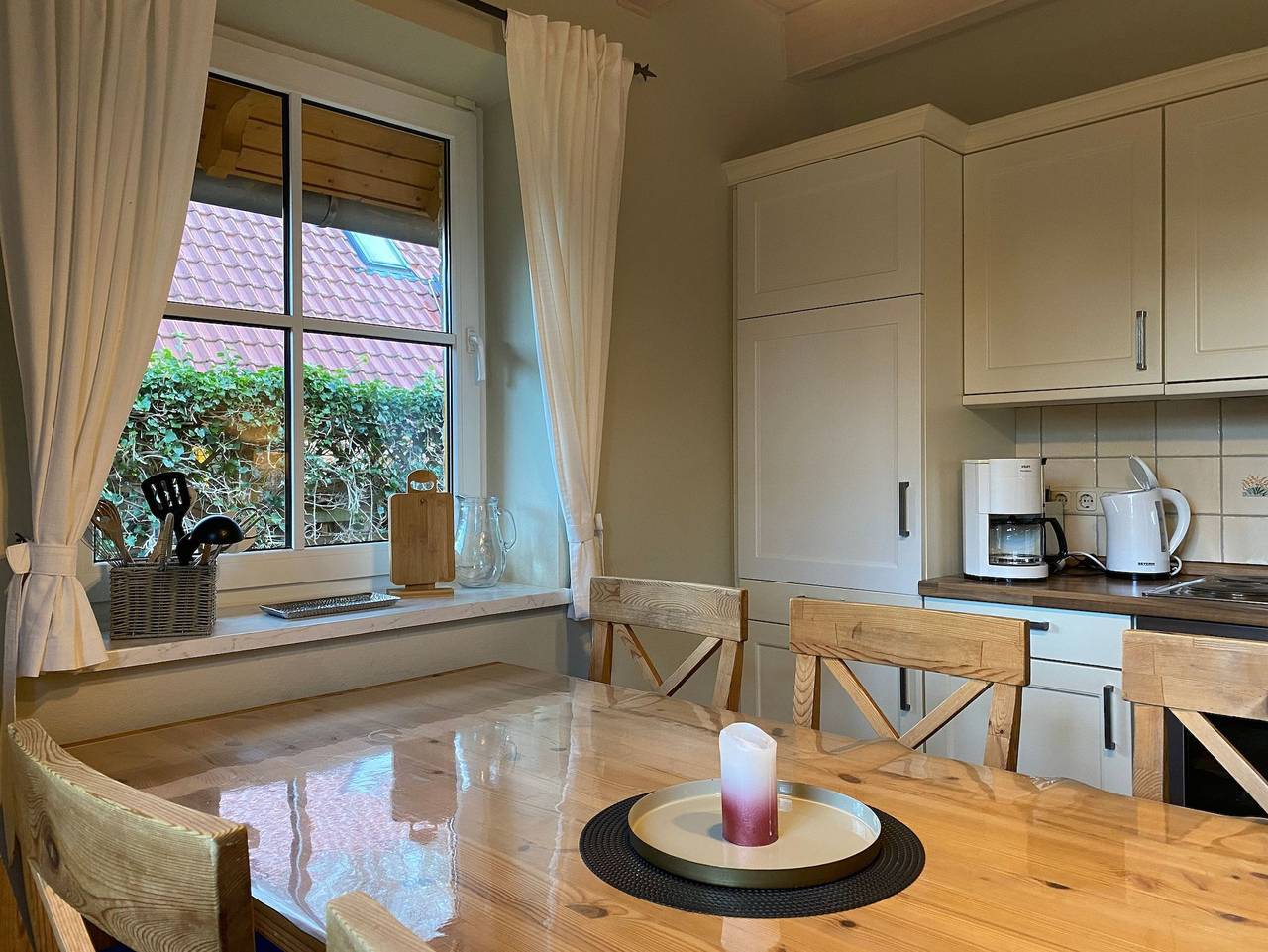 Ferienhof Landhäuser Mechelsdorf nahe Ostseebad Kühlungsborn - 4-Raum-Landhaus (3) mit Sauna und Kamin (86m²) in Mechelsdorf, Bastorf