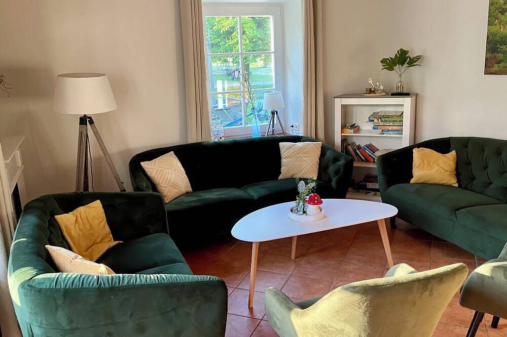 Ganze Wohnung, Bauernhof  Ostsee Schlei 8 Pers. Fewo Kinder Ponys Ziegen Hühner, ab 2 Nächte in Stoltebüll, Kappeln & Umgebung
