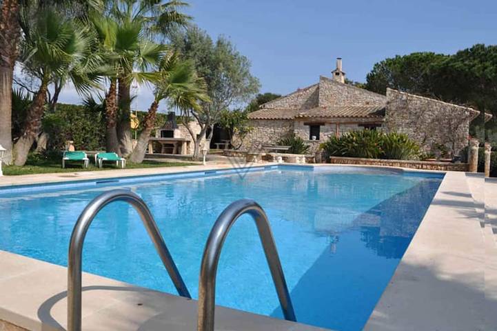 Villa for 8 people, with garden - 1