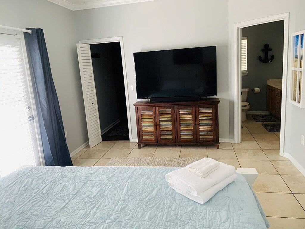 Vacation House for 12 Guests in Oceanside Village, Surfside Beach