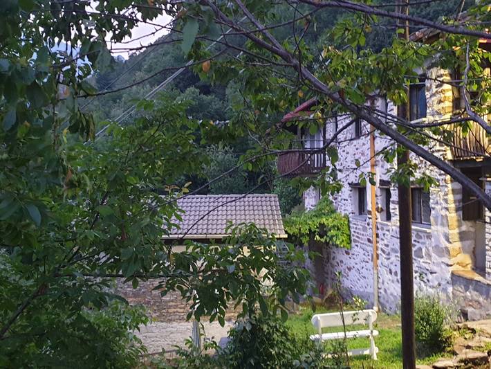 Ferienhaus für 5 Personen, mit Balkon und Garten