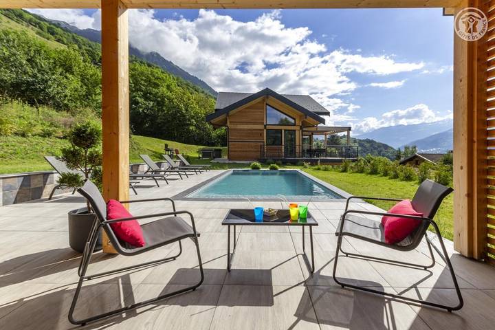 Gîte pour 10 personnes, animaux acceptés