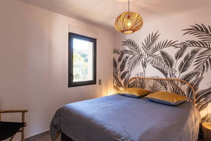 Appartement entier, Appartement T3 climatisé avec jardin, vue mer et montagnes, plage à 200m in Pietrosella, Golfe D'Ajaccio