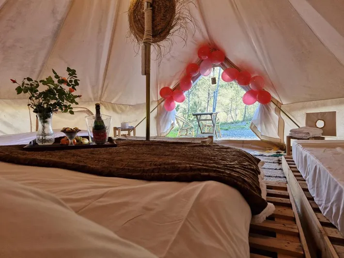 Camping pour 4 personnes, avec vue ainsi que jardin et terrasse - 1