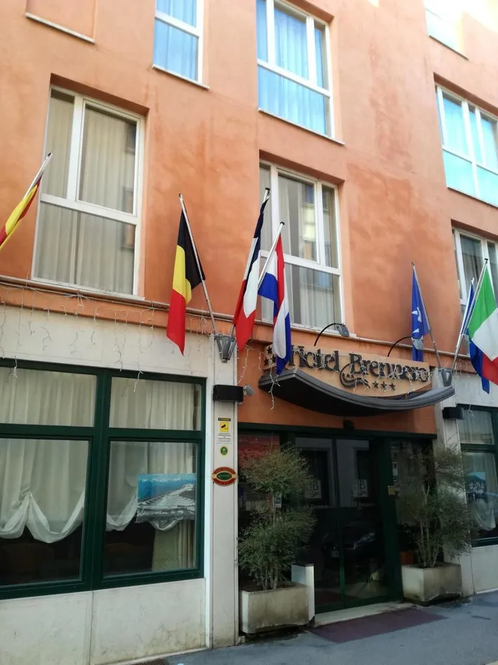 Hotel per 4 persone - 1