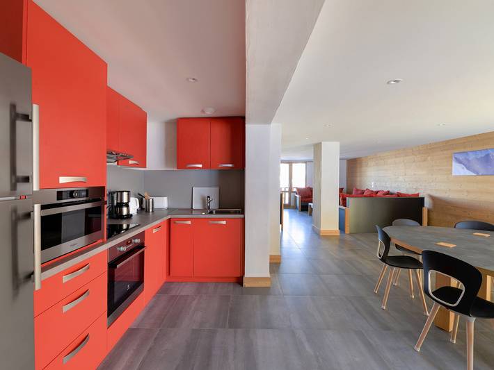 Gîte pour 13 personnes, avec balcon dans Les Coches - 2