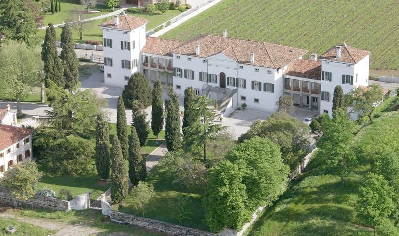 Chambre d’hôte pour 2 personnes, avec piscine ainsi que jardin et vue, animaux acceptés