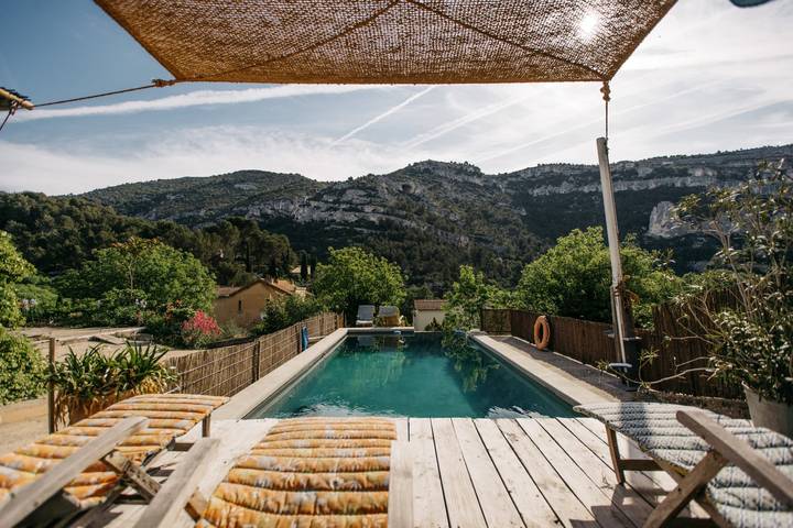 Location de vacances pour 8 personnes, avec jardin ainsi que terrasse et piscine à Fontaine-de-Vaucluse - 3